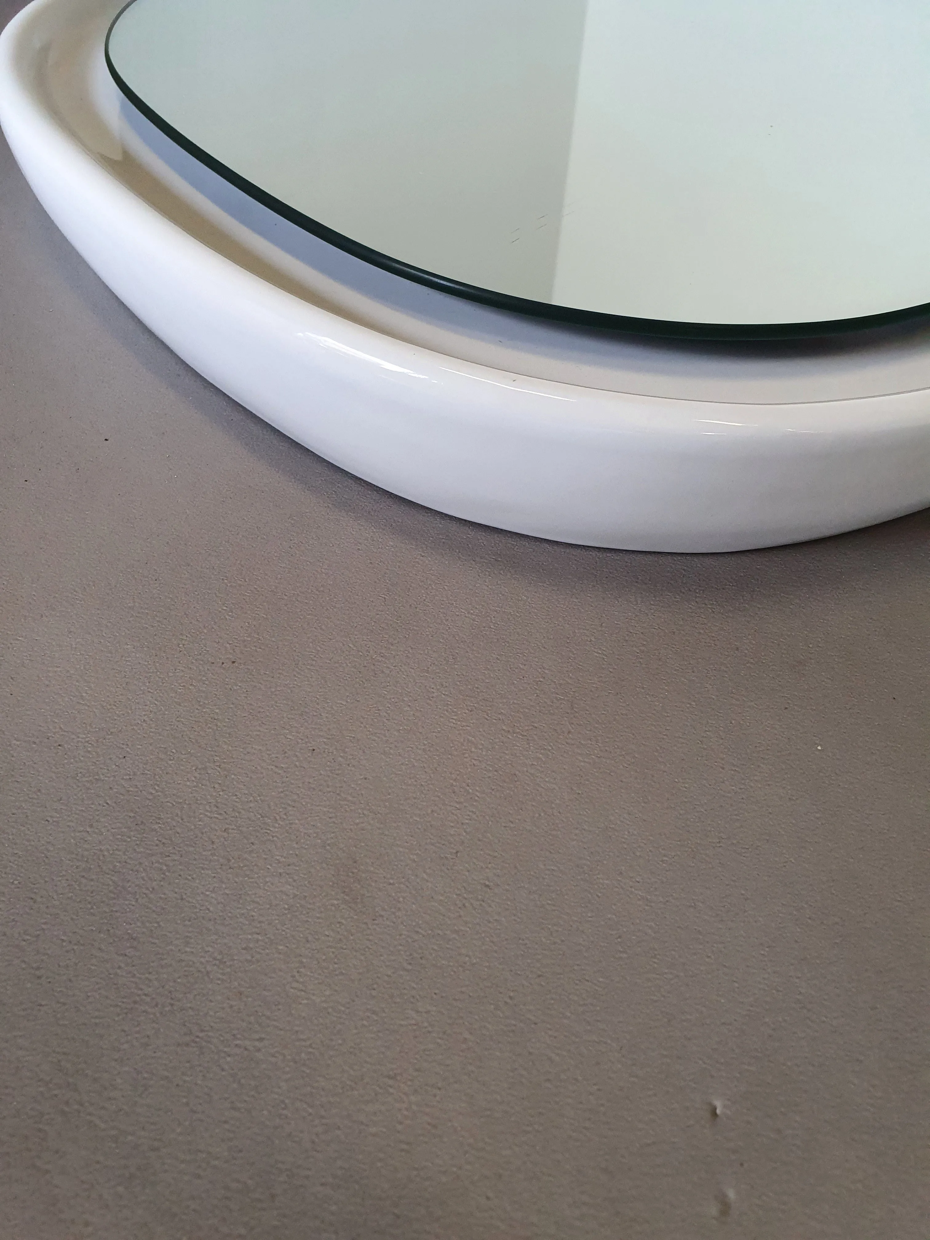 2 ceramic Sphinxs mirrors