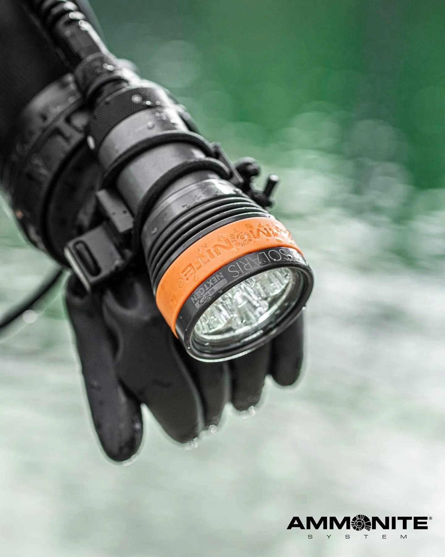 Ammonite Led Solaris Next Gen Canister Light