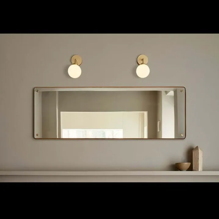 Apiales Wall Lamp