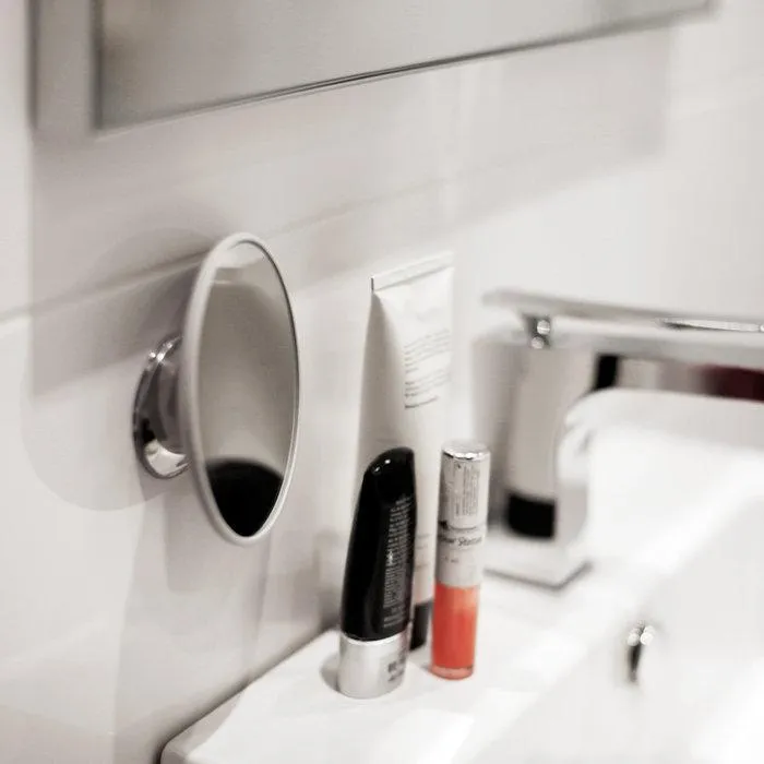 Bosign Magnetic Make-Up Mirror With Suction 5X - White