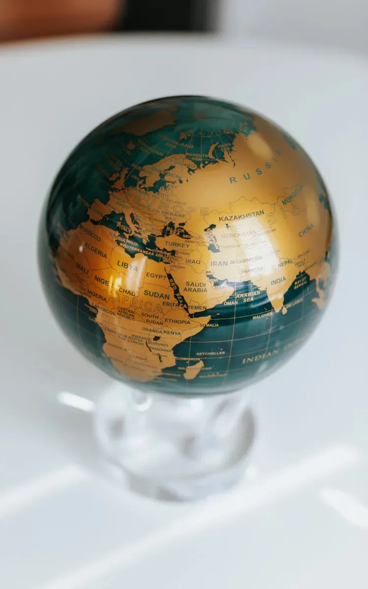 MOVA Globe - Green & Gold