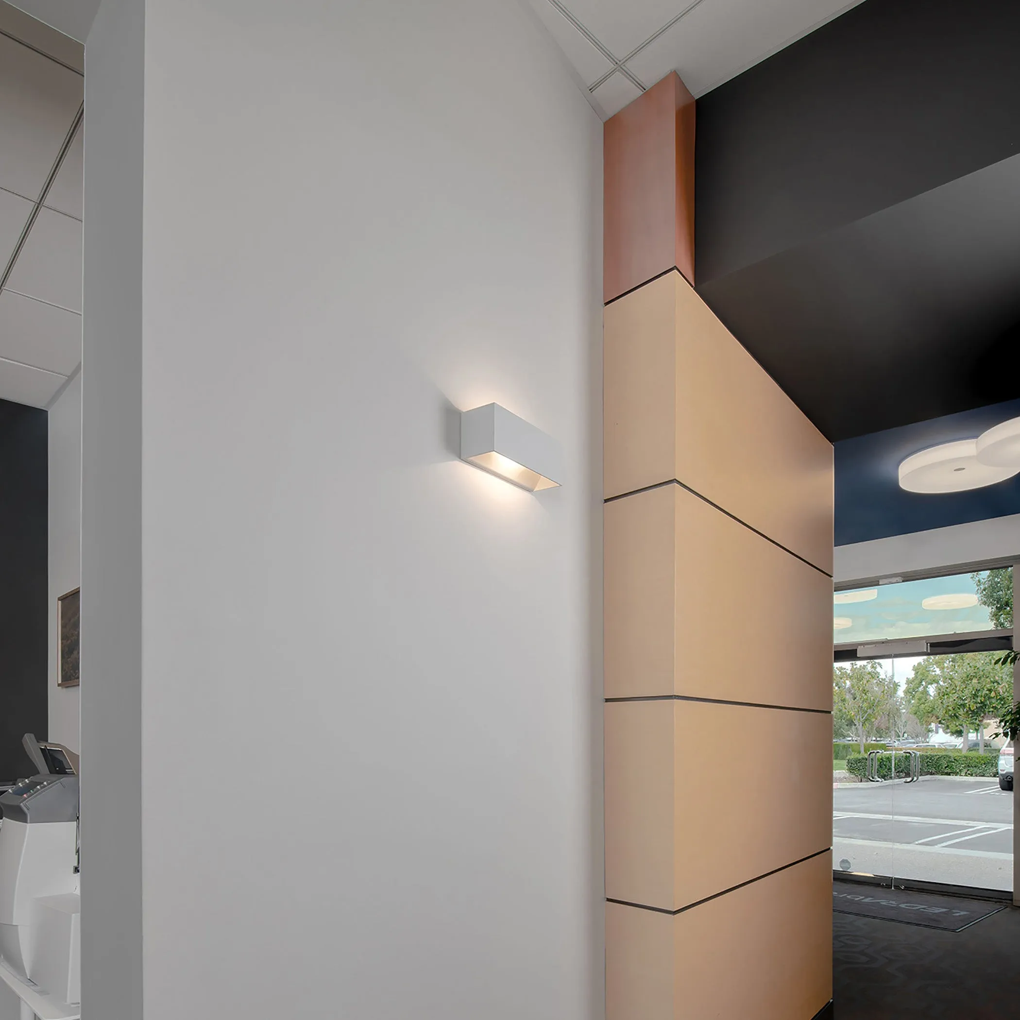 QB2 Wall Sconce